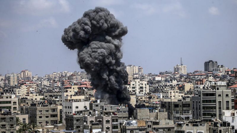 Smoke after Israeli airstrike 800x450 1